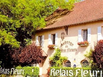 Le Relais Fleuri, Hotel Et Restaurant Logis - Avallon Sauvigny-le-Bois المظهر الخارجي الصورة
