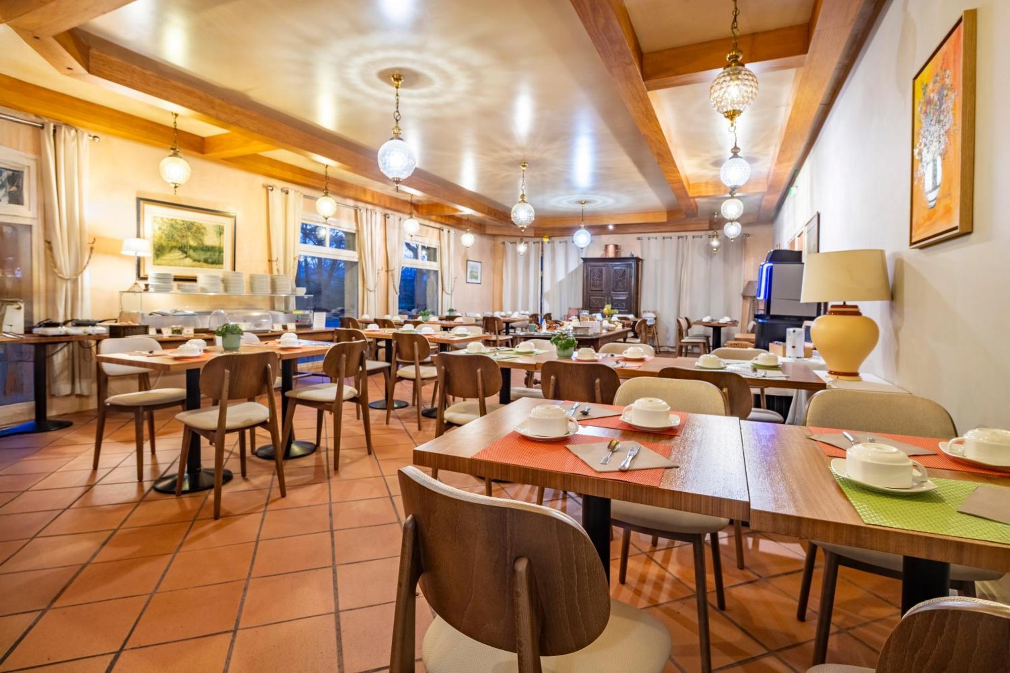 Le Relais Fleuri, Hotel Et Restaurant Logis - Avallon Sauvigny-le-Bois المظهر الخارجي الصورة