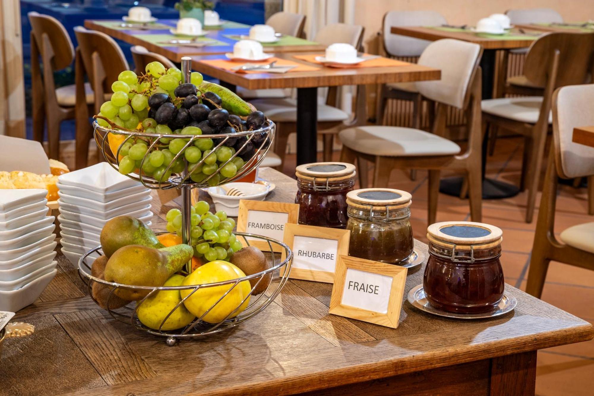 Le Relais Fleuri, Hotel Et Restaurant Logis - Avallon Sauvigny-le-Bois المظهر الخارجي الصورة
