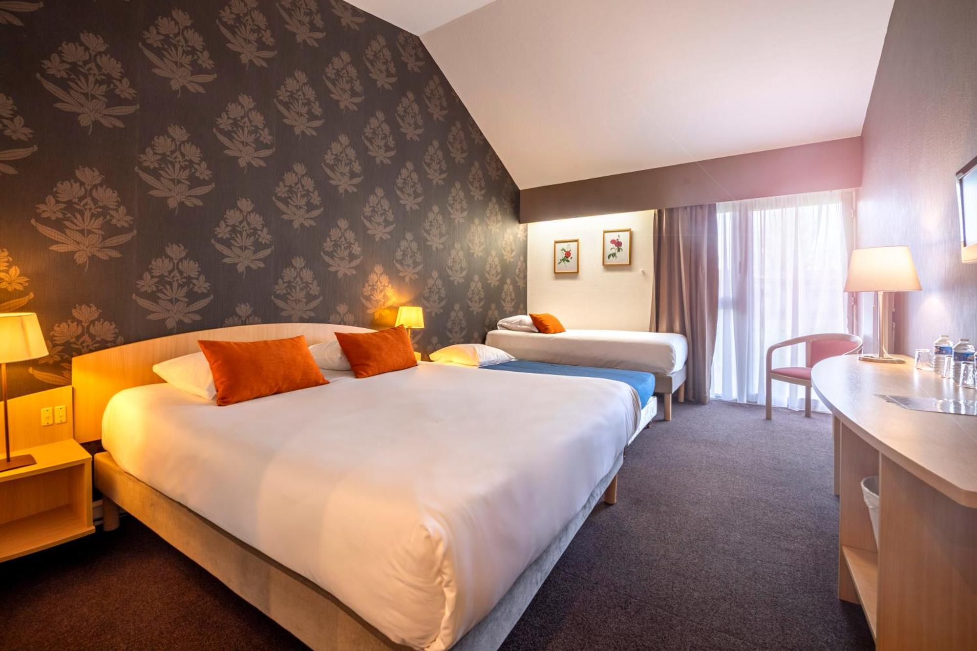 Le Relais Fleuri, Hotel Et Restaurant Logis - Avallon Sauvigny-le-Bois المظهر الخارجي الصورة