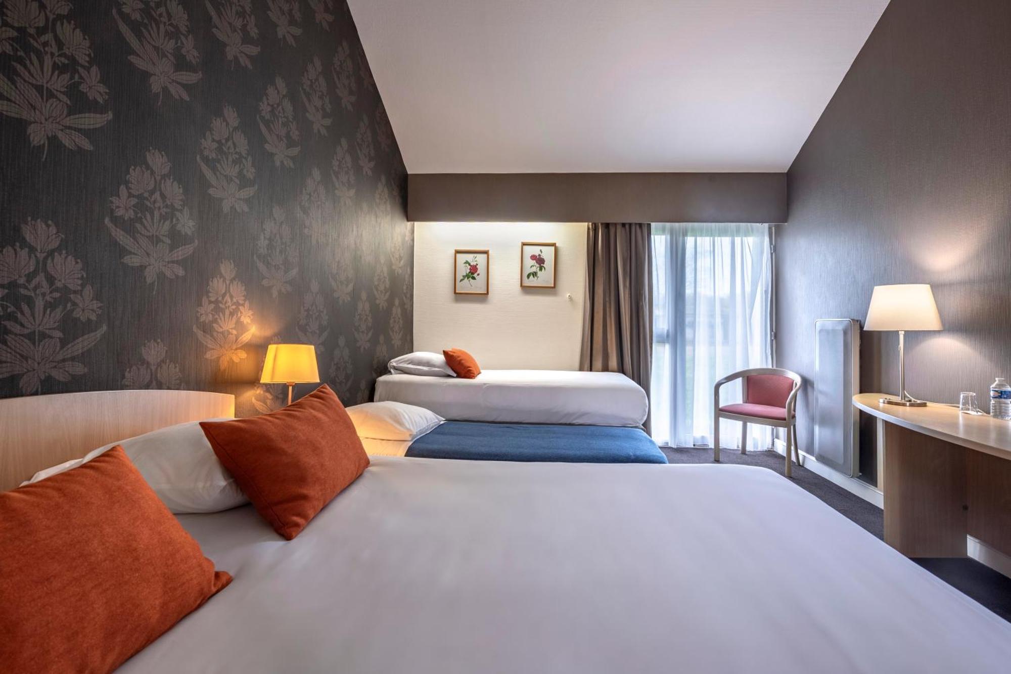 Le Relais Fleuri, Hotel Et Restaurant Logis - Avallon Sauvigny-le-Bois المظهر الخارجي الصورة