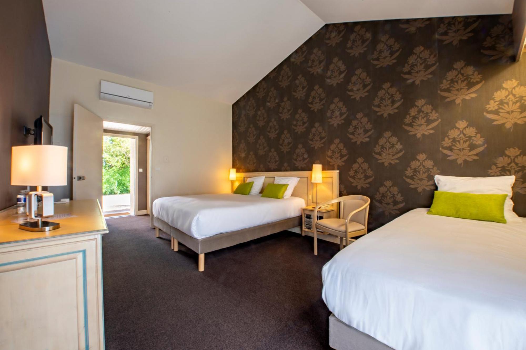 Le Relais Fleuri, Hotel Et Restaurant Logis - Avallon Sauvigny-le-Bois المظهر الخارجي الصورة